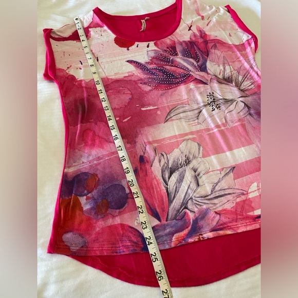 Belah & Codey women’s pink floral top,Size medium. - Picture 6 of 8
